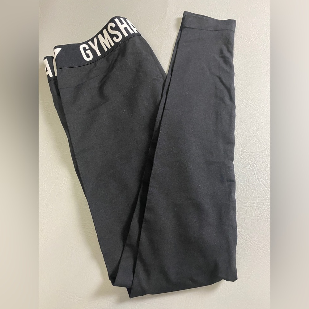 Black Leggings/Workout/lounge wear Size M Gymshark EUC